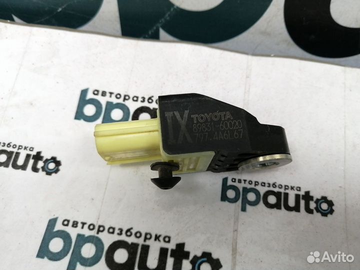 Датчик удара подушки безопасности 89831-60020