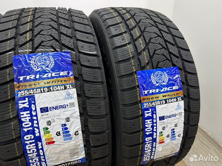 Tri Ace Snow White II 285/60 R18 120H