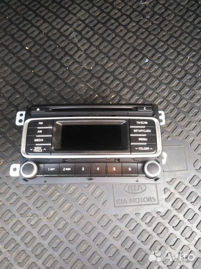 Автомагнитола Kia rio 3 (оригинальная) с рамкой