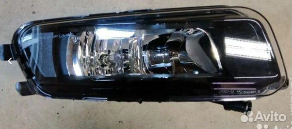Фара противотуманная передняя правая Volkswagen