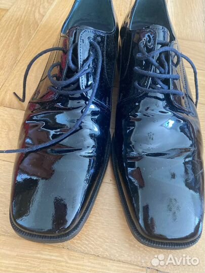 Ботинки лаковые
