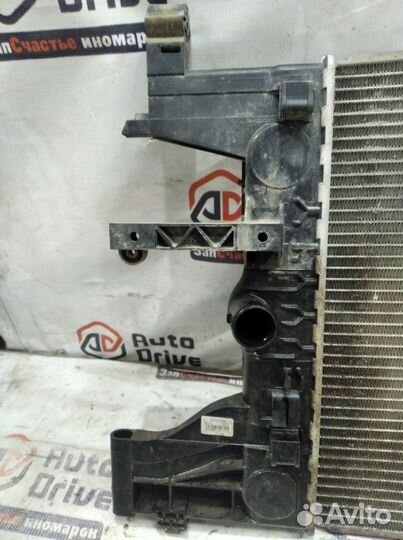 Радиатор охлаждения двигателя Chevrolet Cruze J300