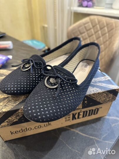 Продам детские туфли фирма keddo