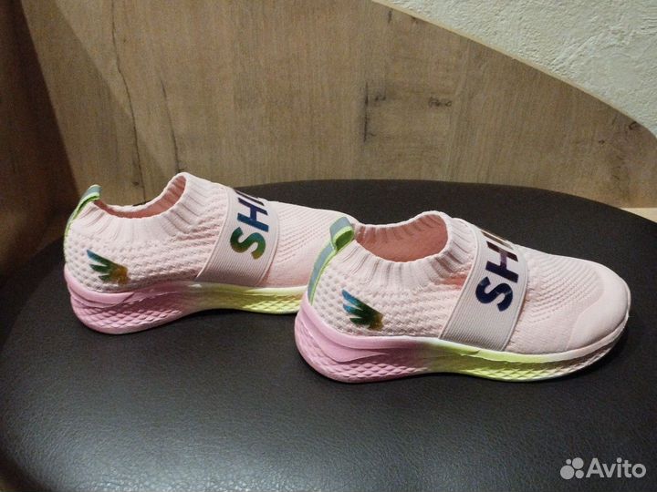 Кроссовки детские