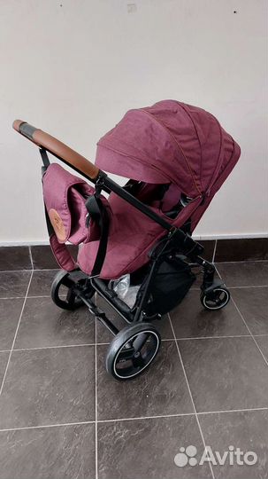 Прогулочная коляска с реверсивным коробом