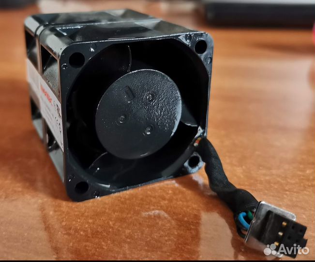 Вентилятор Inventec IFD04048B12-A 40x48 мм