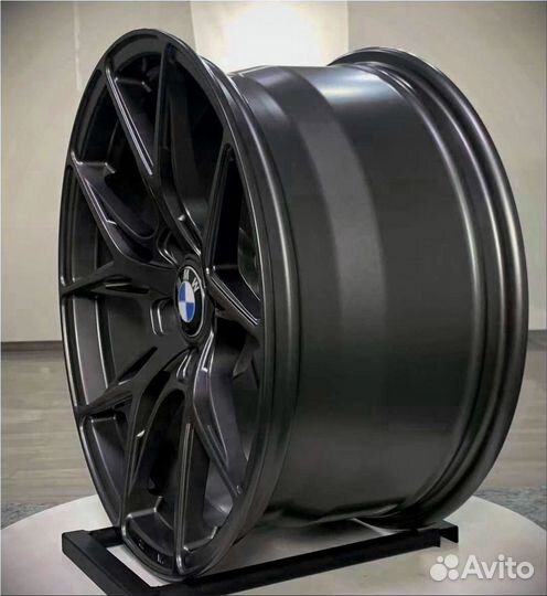 Кованые диски BMW x7 R21
