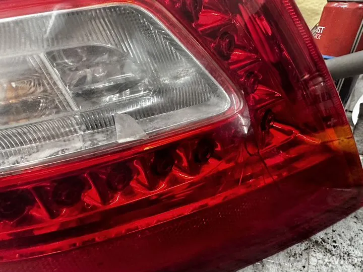 Фонарь задний левый Nissan Teana J32