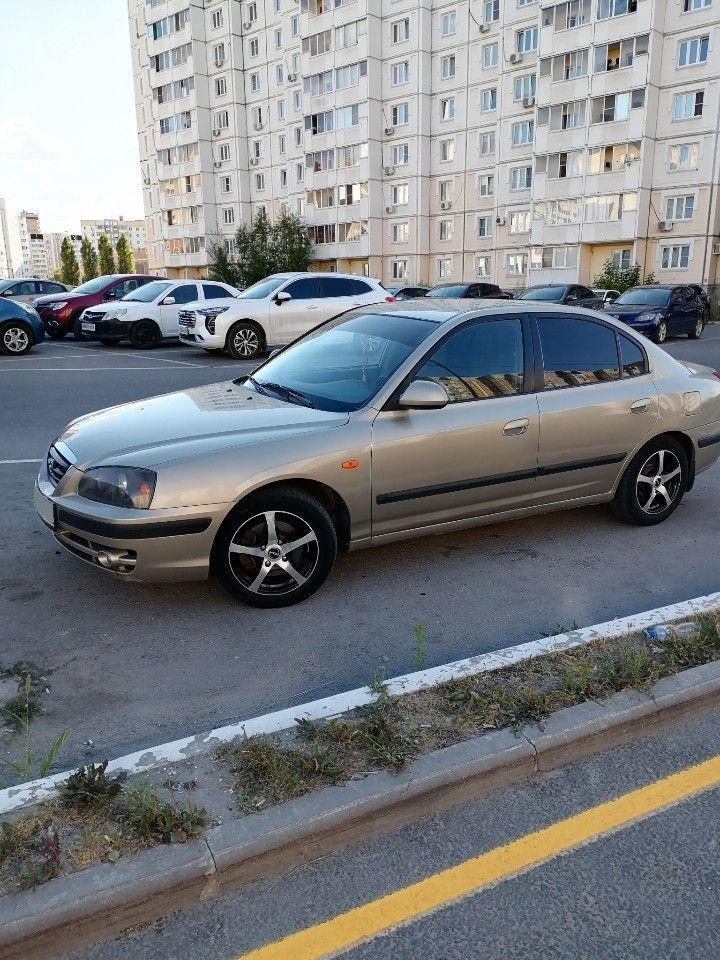 Hyundai Elantra: фото владельца