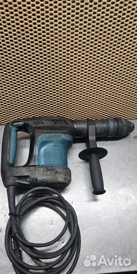 Отбойный мооток Makita HM0870C