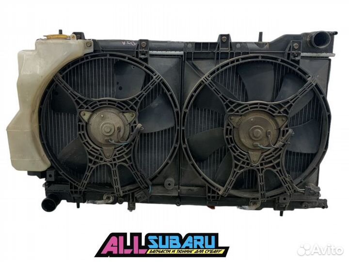 Радиатор охлаждения двигателя Subaru Forester SF5