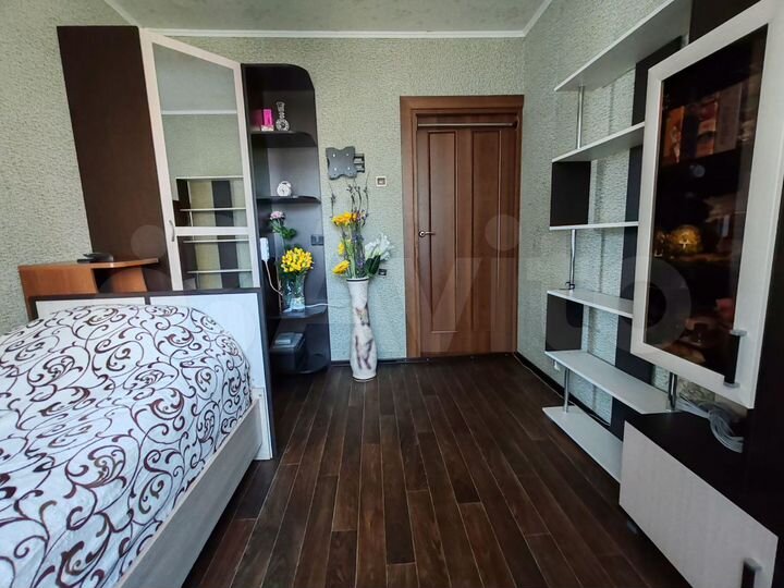 3-к. квартира, 65 м², 1/10 эт.