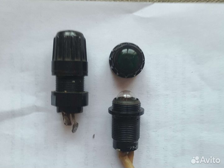 Держатель для предохранителя и индикаторных ламп