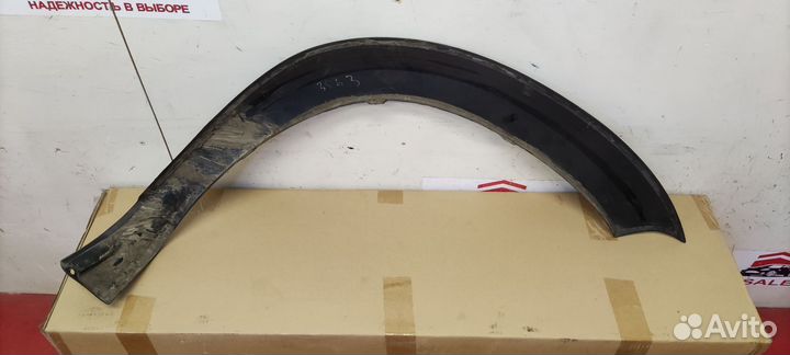 Молдинг переднего левого крыла Renault Duster