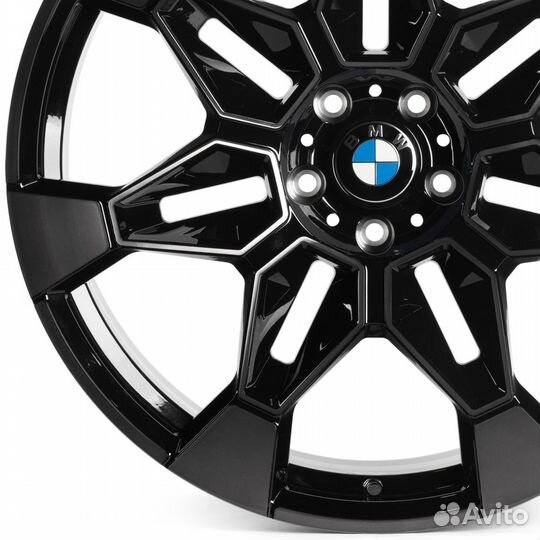 Кованые диски SL600 R22 на BMW XM