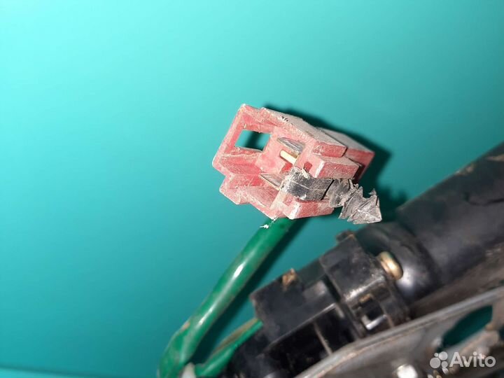 Передний правый стеклоподъёмник chrysler cirrus