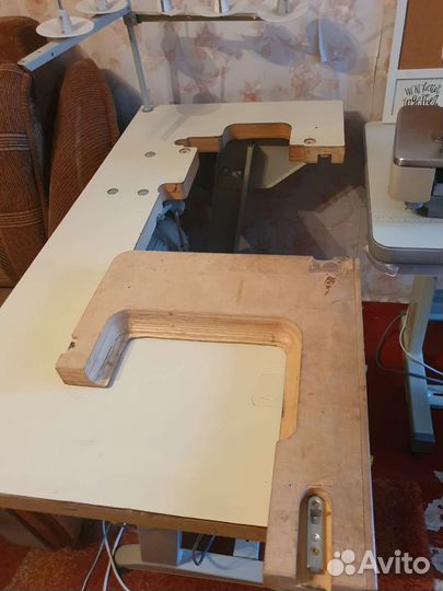 Стол для оверлока