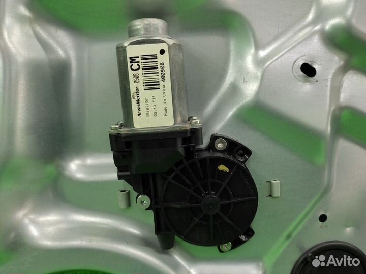 Стеклоподъемник задн. прав. Hyundai Santa Fe 2005