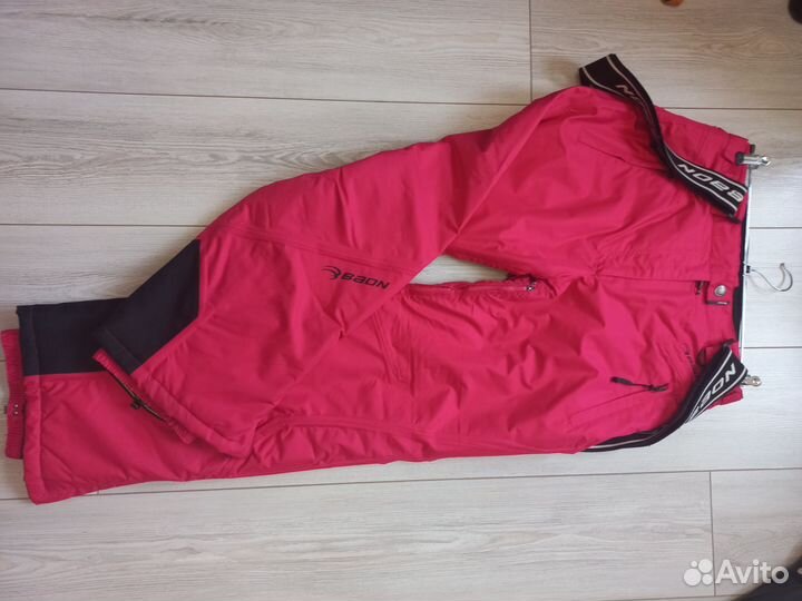 Горнолыжный костюм женский