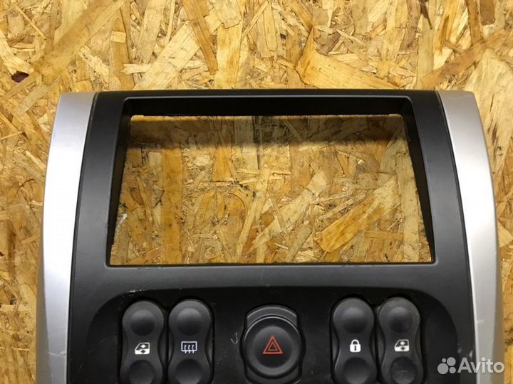 Накладка на торпедо Nissan Almera G15 седан 1.6