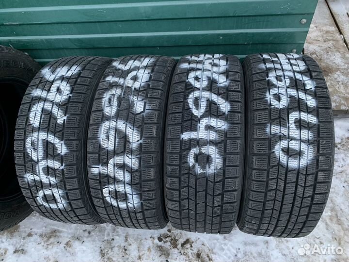 Dunlop DT-2 215/50 R17 92T