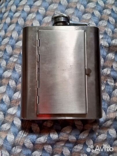 Фляжка с портсигаром