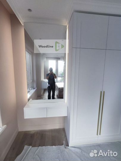 Шкаф в квартиру