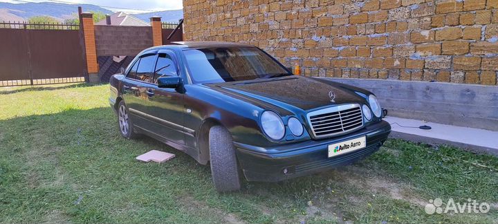 Mercedes-Benz E-класс 2.3 МТ, 1997, 383 000 км