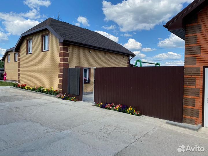 Аренда дома 120 кв.м с баней. Аренда беседки. Баня