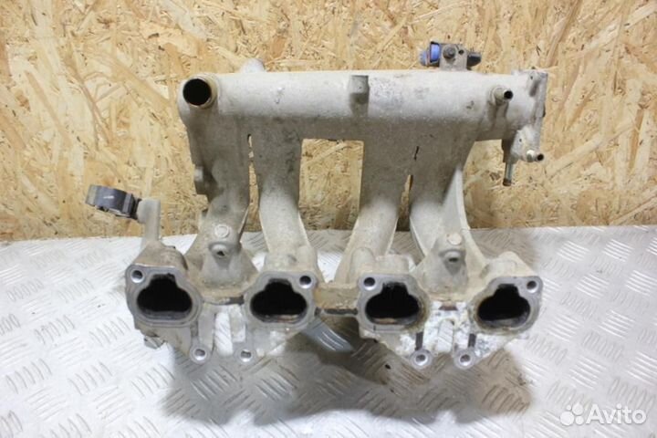 Коллектор впускной Nissan Almera Classic