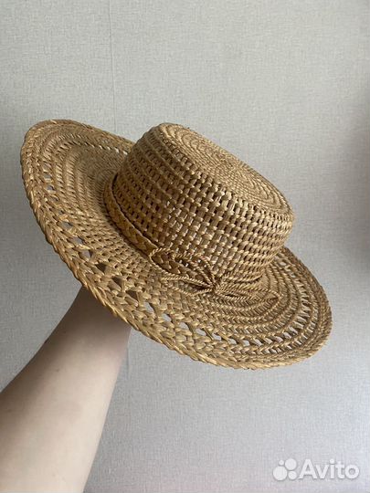 Шляпа женская соломенная