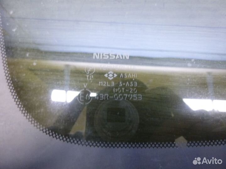Стекло кузовное глухое правое Nissan X-Trail Т31
