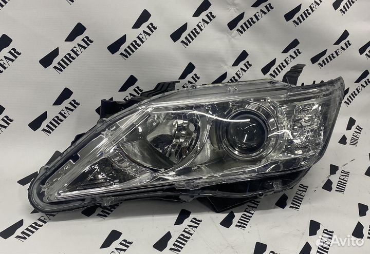Фара левая Toyota Camry XV50 2011-2014 xenon