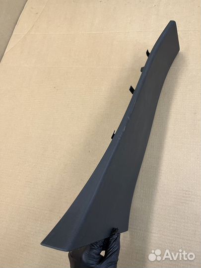 Накладка стойки средней правой Рено Флюенс Меган 3