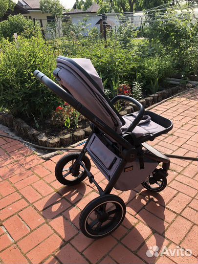 Коляска moon resea s