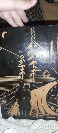 Картина из дерева и металла