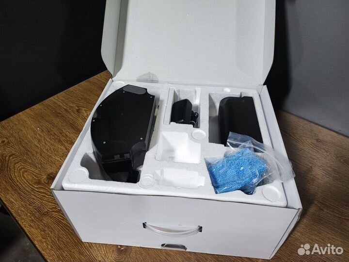 Робот-пылесос iBoto