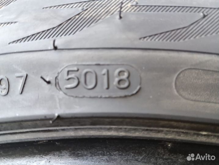 Nokian Tyres Hakkapeliitta R3 235/45 R18 98T