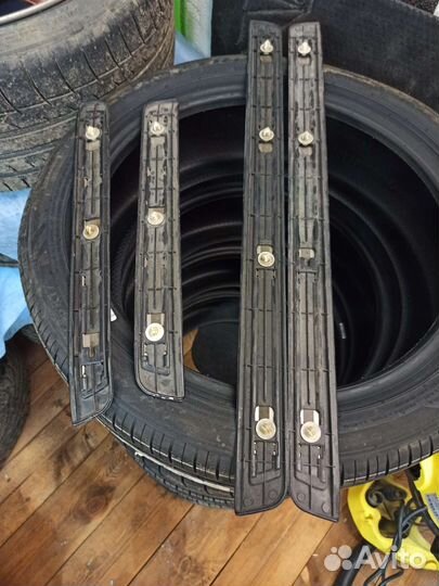 Накладки на пороги Toyota cresta jzx100 gx100