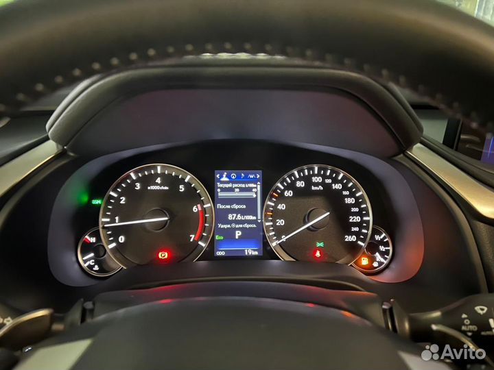 Lexus RX 2.0 AT, 2022