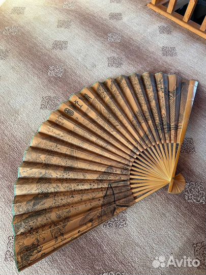 Веер настенный
