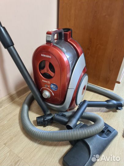 Пылесос Samsung 2000w