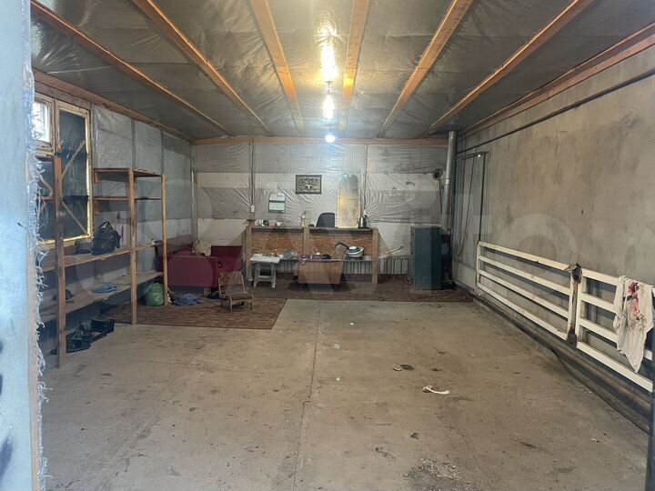 Гараж, > 30 м²