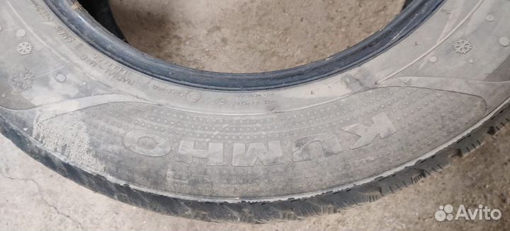 Kumho I'Zen RV Stud KC16 225/65 R17