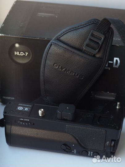 Olympus HLD-7 батарейная ручка OM-D