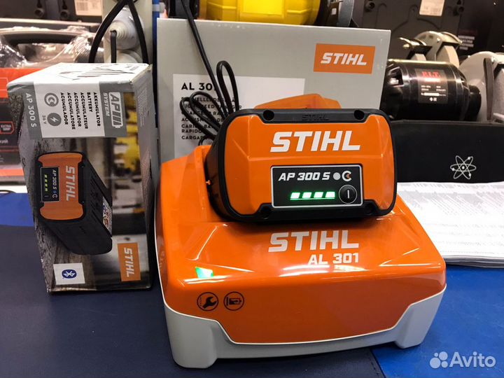 Комплект stihl акб AP300S + з.у. AL 301