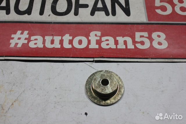 Опора переднего подрамника Mercedes Vito W638