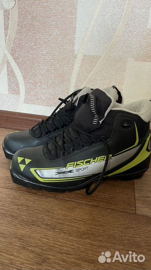 Ботинки лыжные