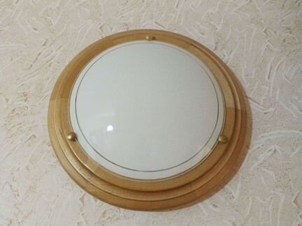 Светильник настенный ламповый