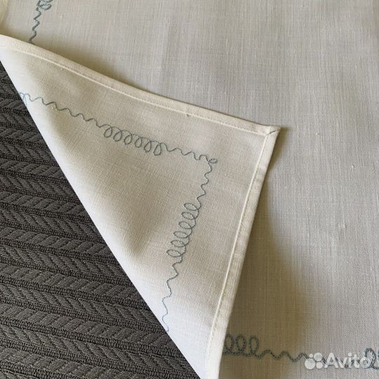 Скатерть льняная белая